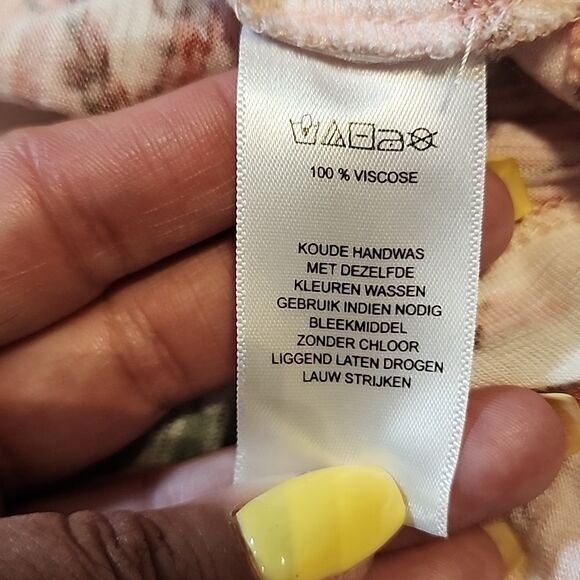 🍍Lucy & Laurel- Tank - Picture 4 of 6